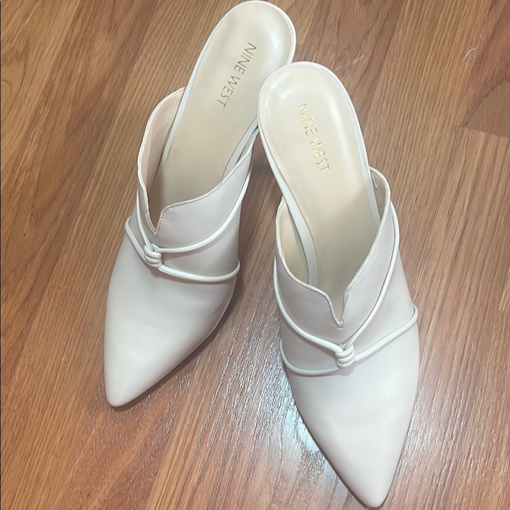 Nine West Cream Pointed Knot-Detail Slip-On Mules